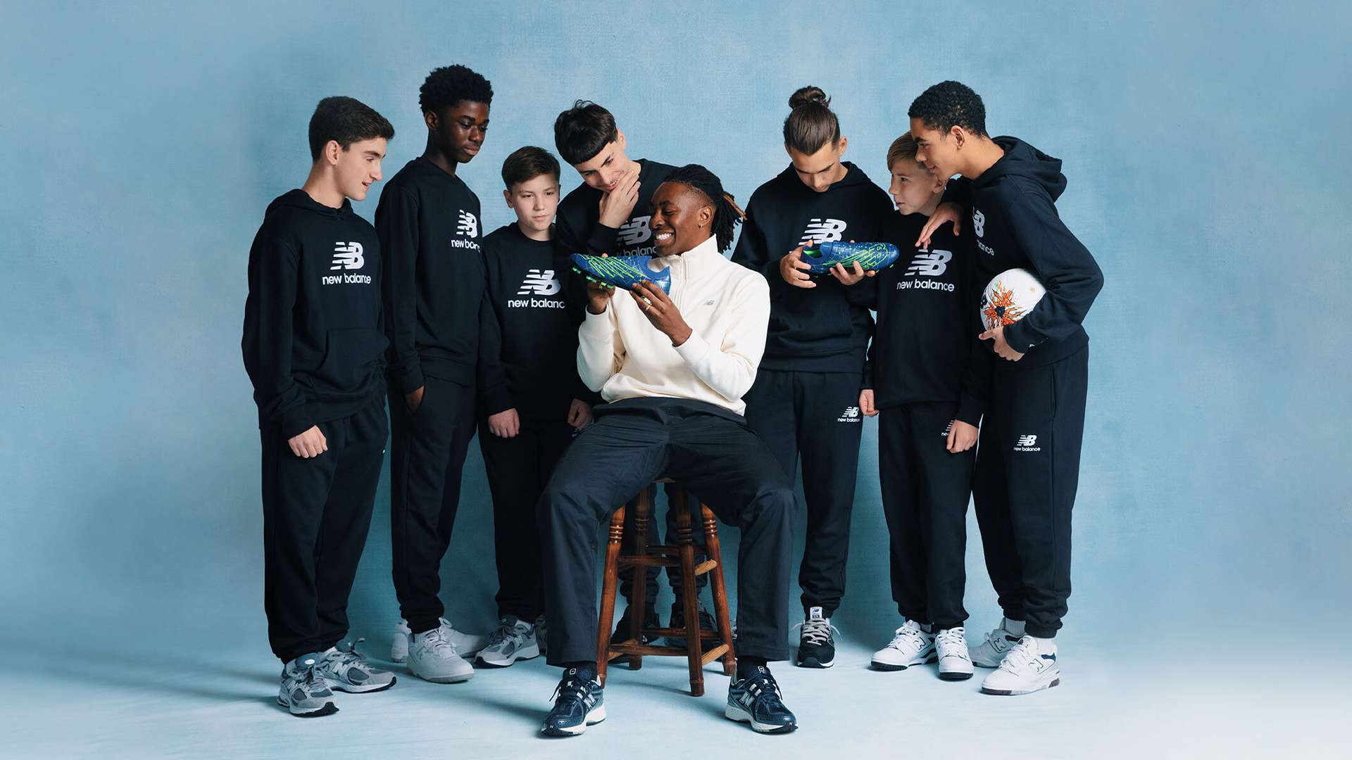 足球书写新 足球书写新